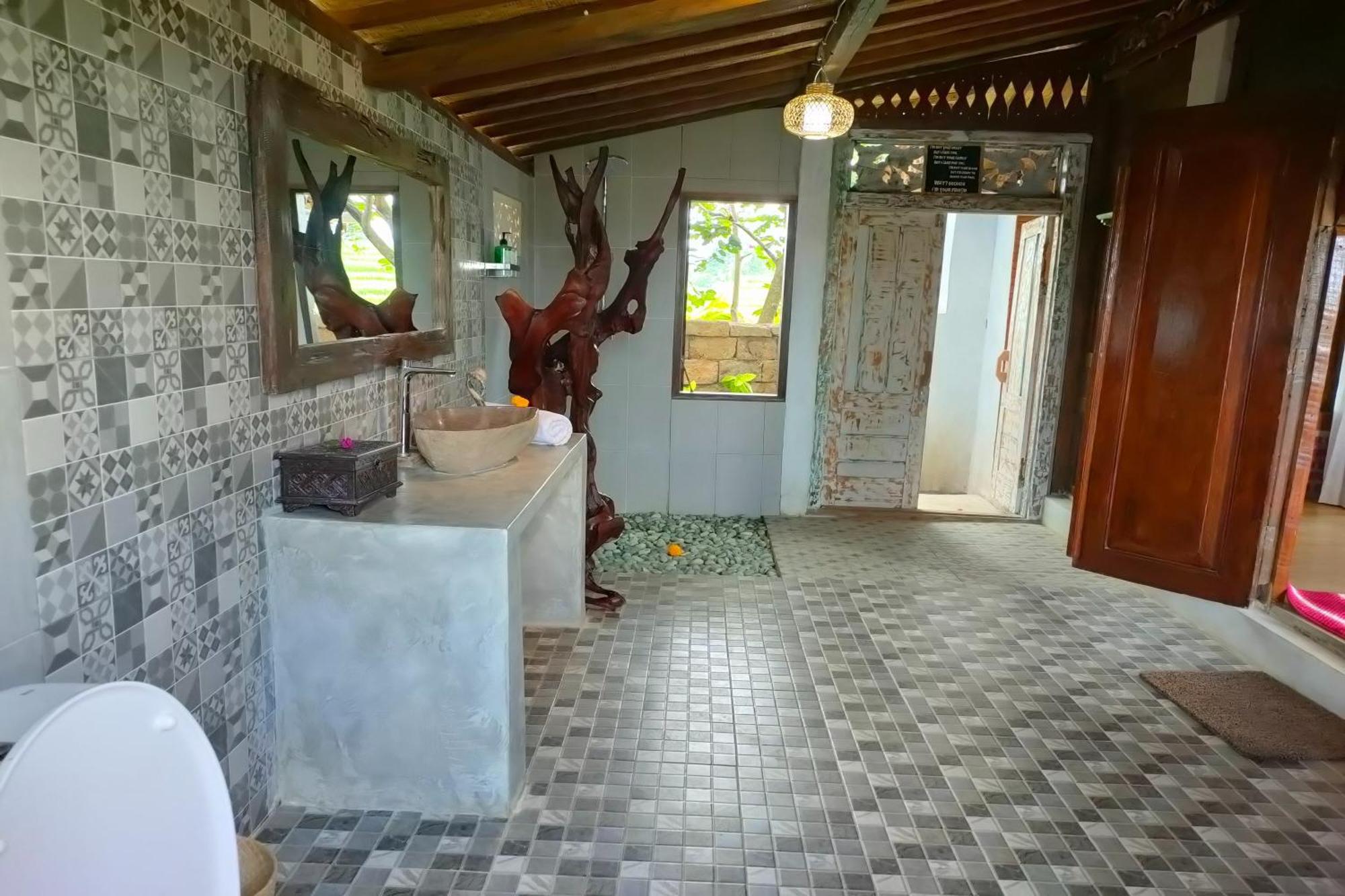 Villa Kts - Kubu Tepi Sawah Selemadeg Exterior foto